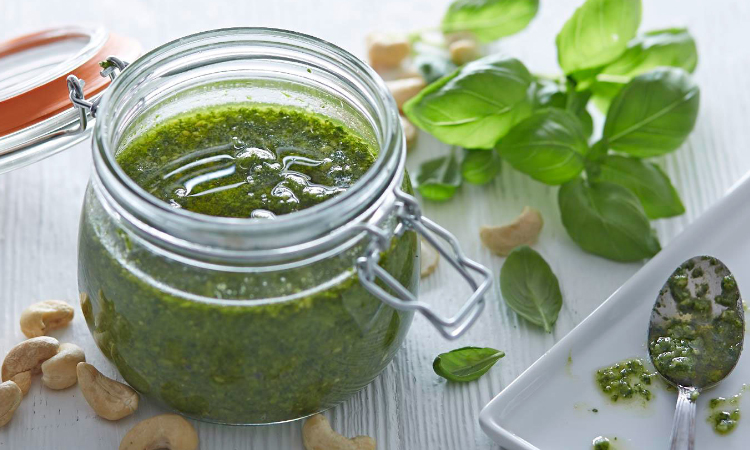 Pesto cu nuci caju